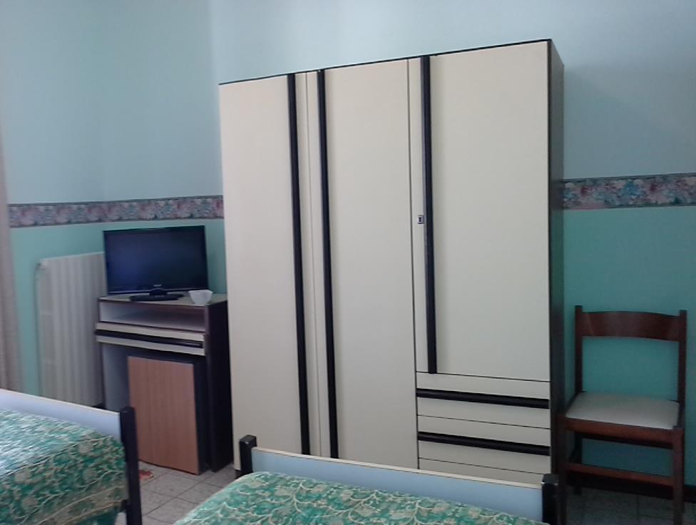 Hotel Bristol Пинето Экстерьер фото