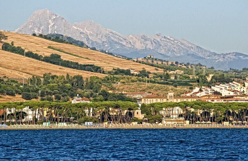 Hotel Bristol Пинето Экстерьер фото